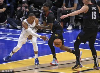 与此形成鲜 与此形成鲜