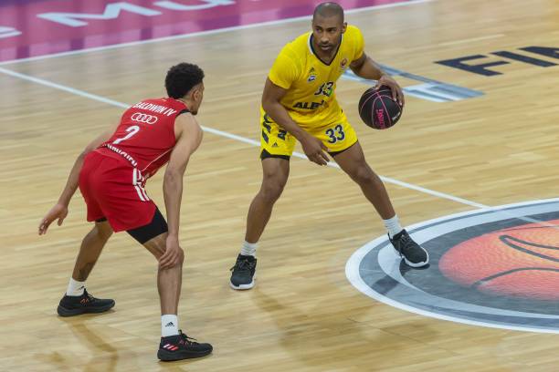 忆便被无情 忆便被无情